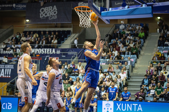 J4 - Monbus Obradoiro-Silbö San Pablo Burgos / SPB/Cintia Cortés