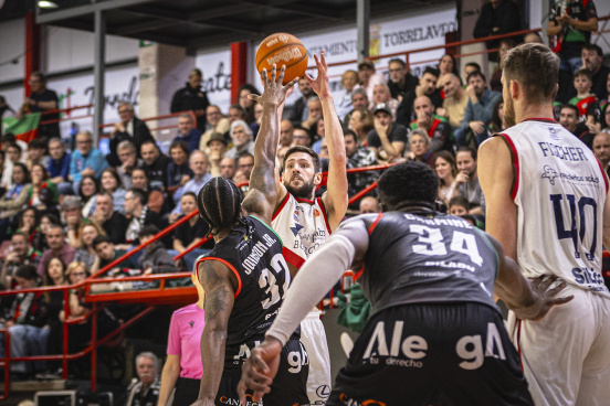 J30 - Grupo Alega Cantabria-Silbö San Pablo Burgos  / SPB/Cintia Cortés