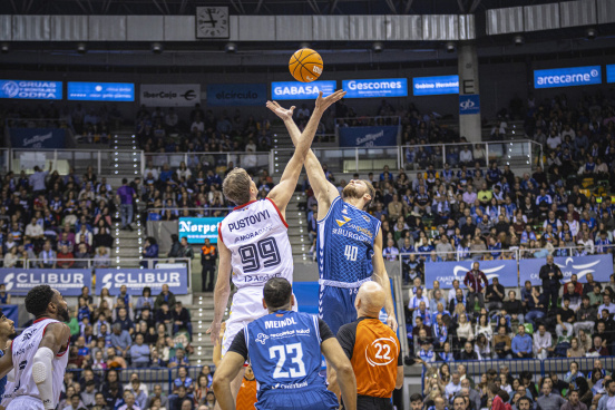 J7 - Recoletas Salud San Pablo Burgos-MoraBanc Andorra  / SPB/Cintia Cortés